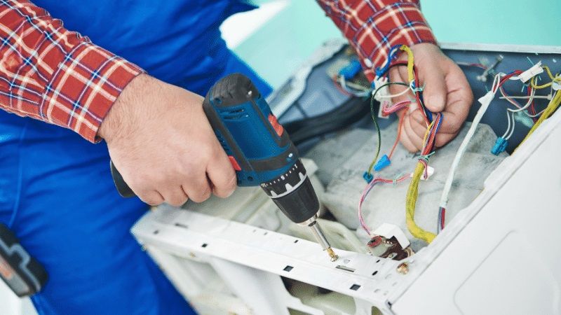 Kemalpaşa Fondital Fondital çamaşır makinesi kart tamiri – Su almama arızası orijinal parça ile giderildi. - Teknik servis örneği